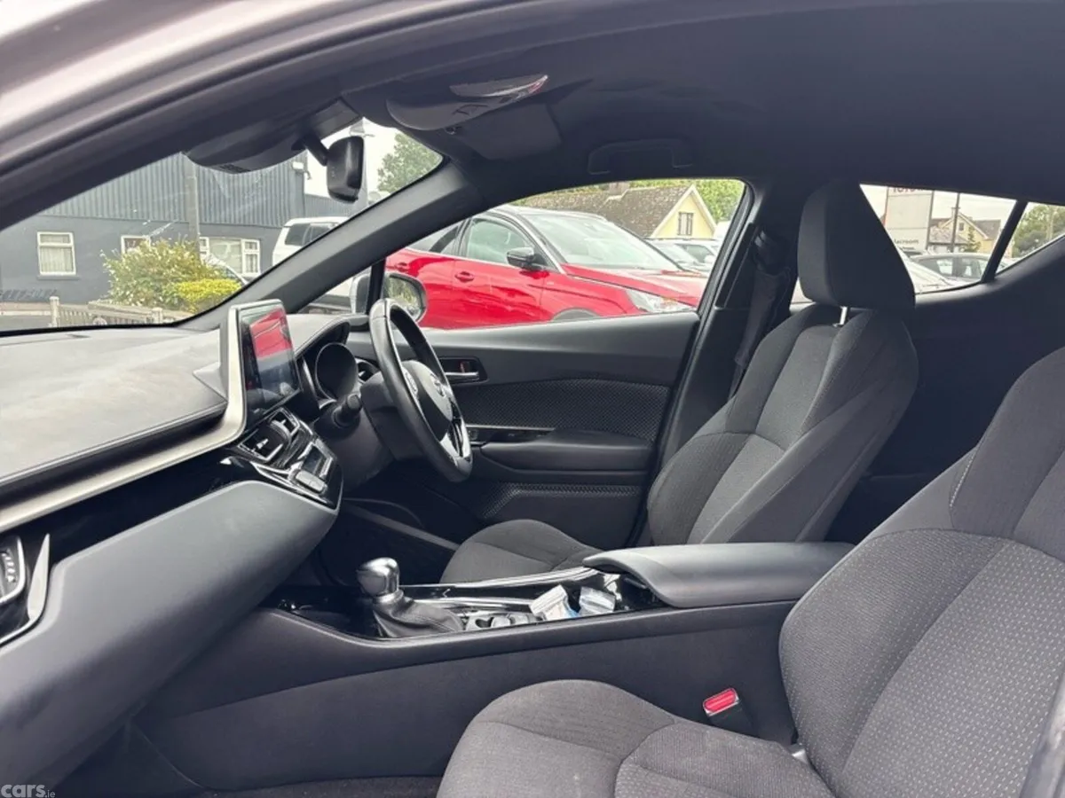 Toyota C-HR SUV, Petrol Hybrid, 2019, Grey