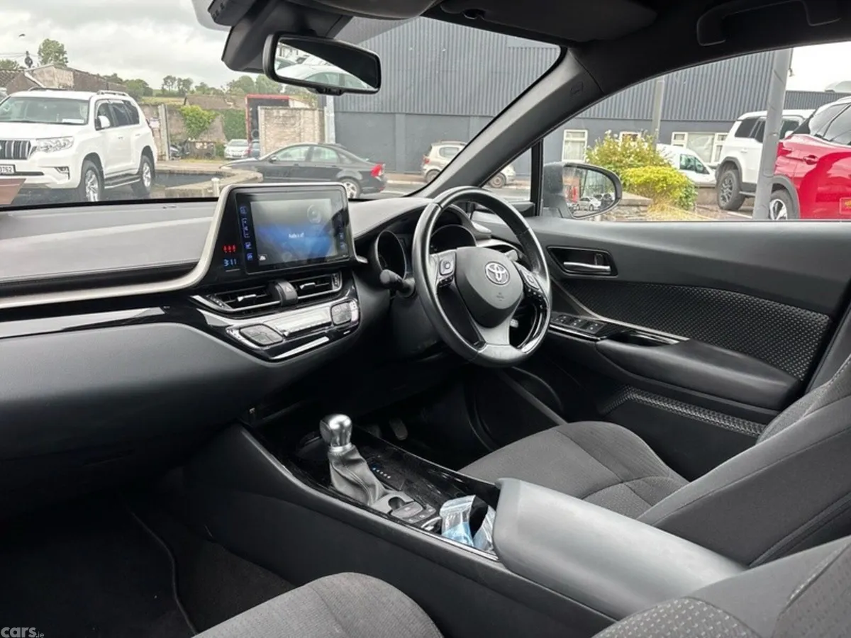 Toyota C-HR SUV, Petrol Hybrid, 2019, Grey