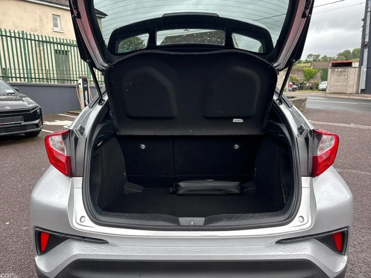 Toyota C-HR SUV, Petrol Hybrid, 2019, Grey