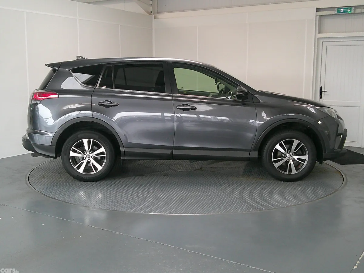Toyota RAV4 SUV, Diesel, 2017, Grey