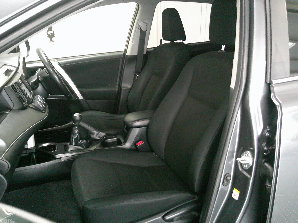 Toyota RAV4 SUV, Diesel, 2017, Grey