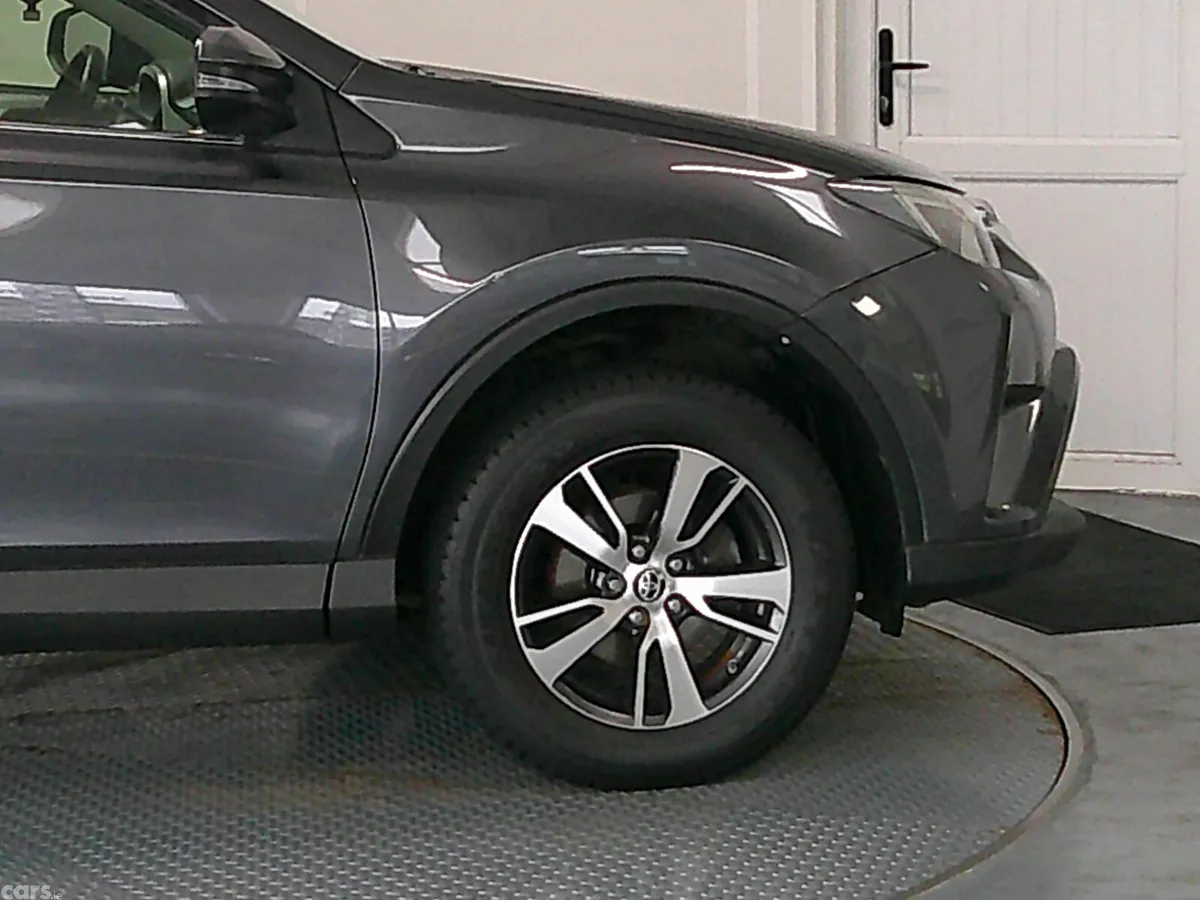 Toyota RAV4 SUV, Diesel, 2017, Grey