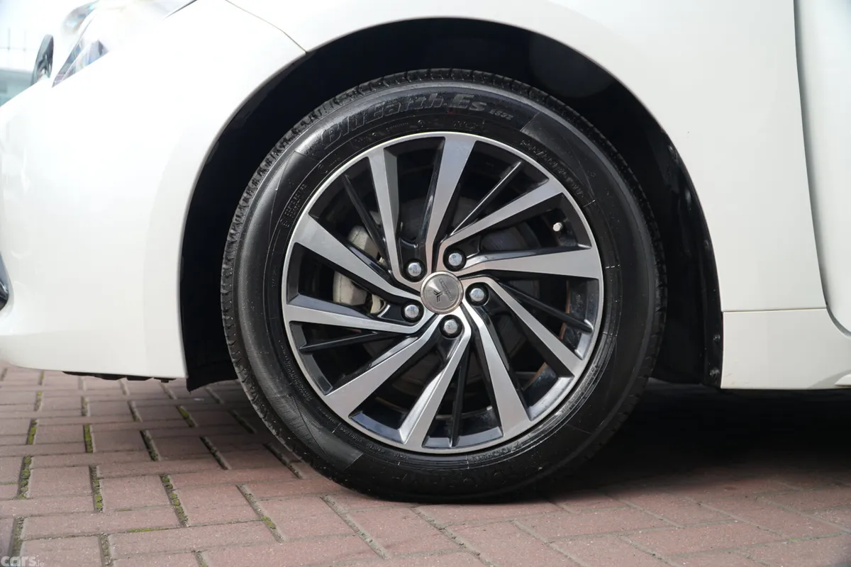 Toyota Corolla Hatchback, Petrol Hybrid, 2019, White
