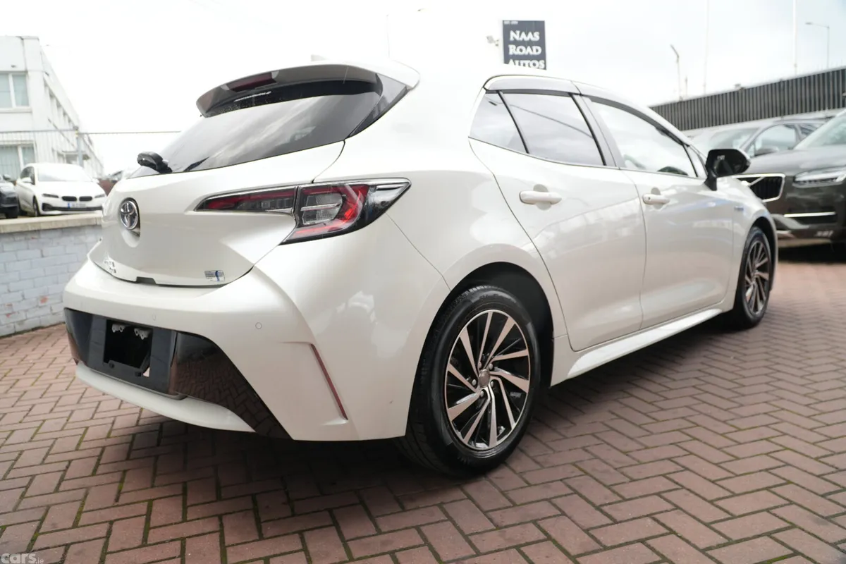 Toyota Corolla Hatchback, Petrol Hybrid, 2019, White