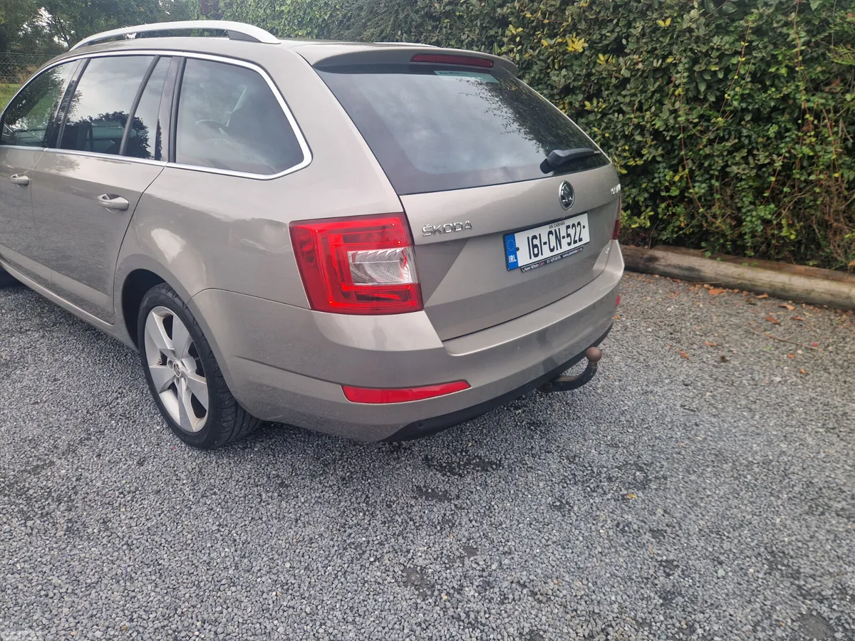 Skoda Octavia Estate, Diesel, 2016, Beige