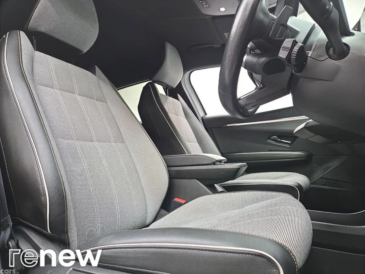 Renault Megane E-Tech Hatchback, Electric, 2023, White