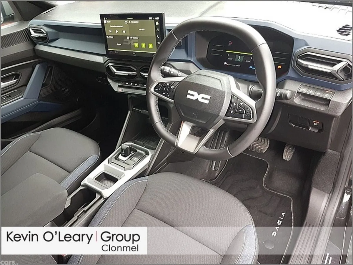 Dacia Duster SUV, Petrol Hybrid, 2025, Black