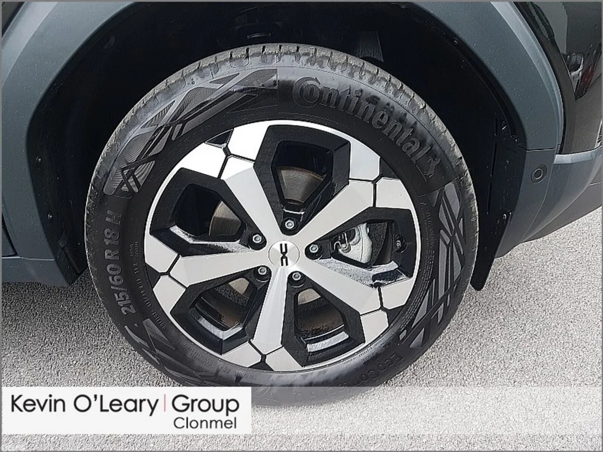 Dacia Duster SUV, Petrol Hybrid, 2025, Black