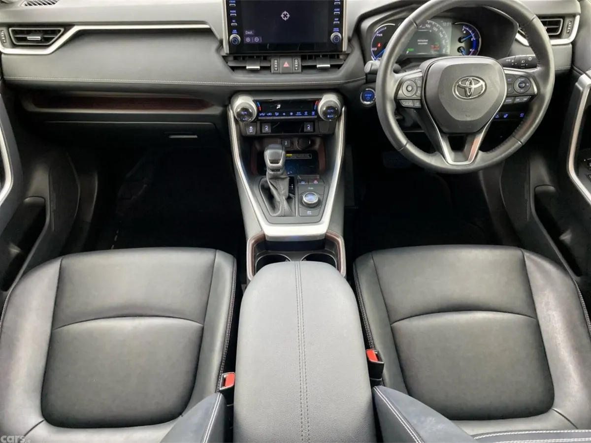 Toyota RAV4 SUV, Petrol, 2021, White