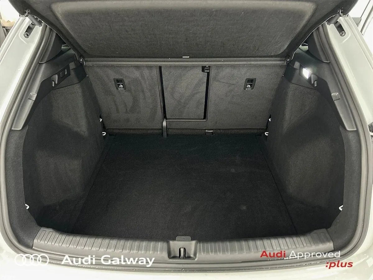 Audi Q4 e-tron SUV, Electric, 2026, White