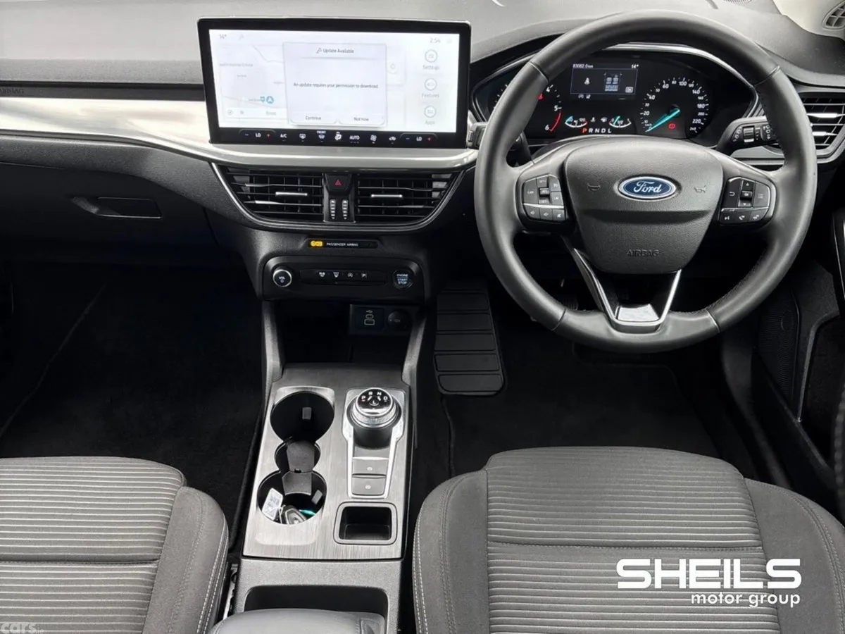 Ford Focus Hatchback, Diesel, 2024, Blue
