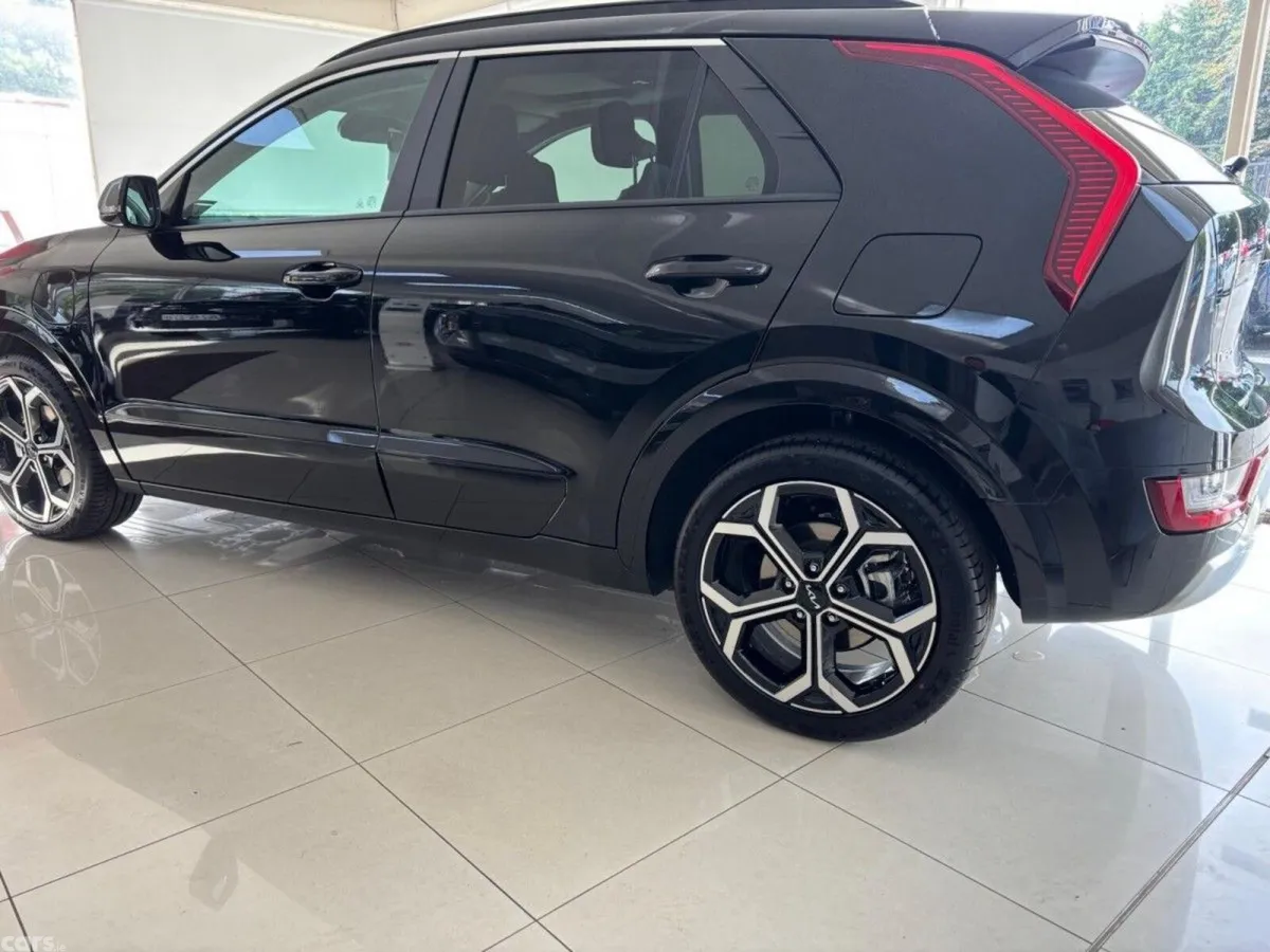 Kia Niro SUV, Petrol Plug-in Hybrid, 2026, Black