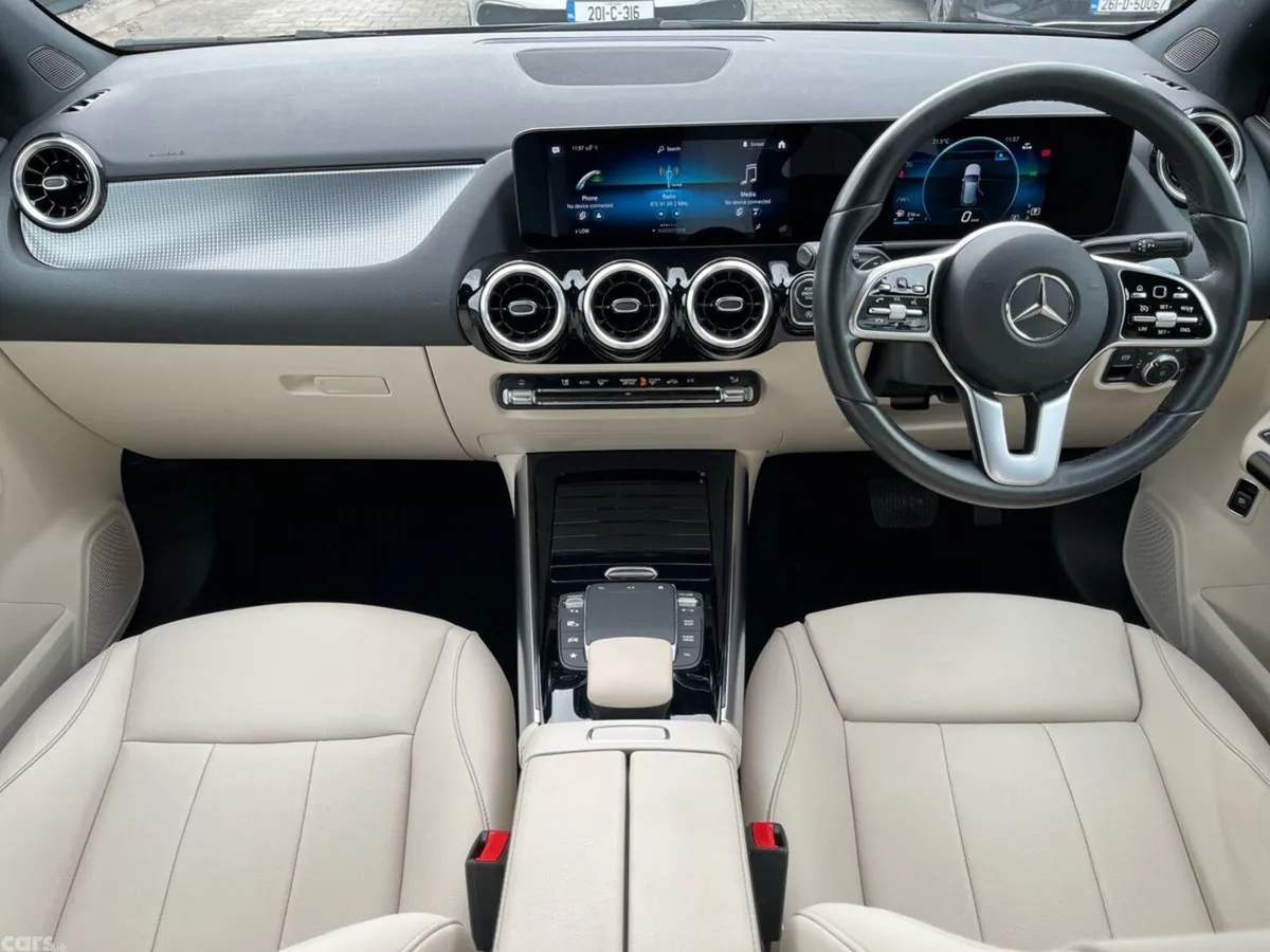 Mercedes-Benz B-Class MPV, Petrol, 2022, Blue