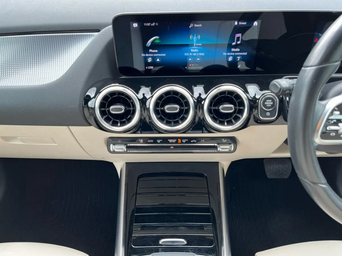 Mercedes-Benz B-Class MPV, Petrol, 2022, Blue