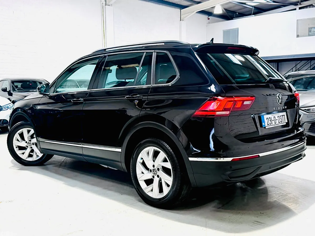 Volkswagen Tiguan SUV, Diesel, 2023, Black