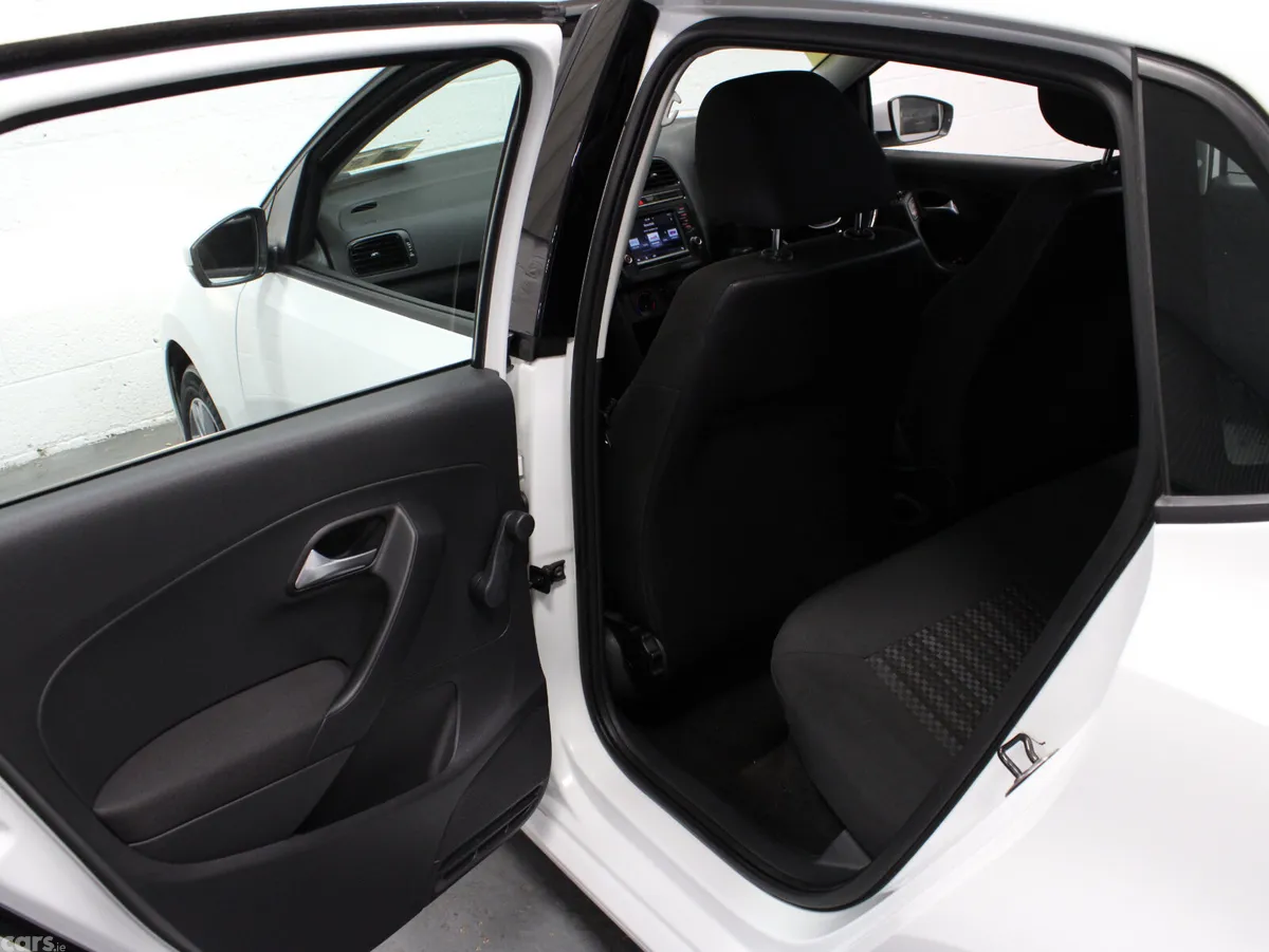Volkswagen Polo Hatchback, Petrol, 2017, White