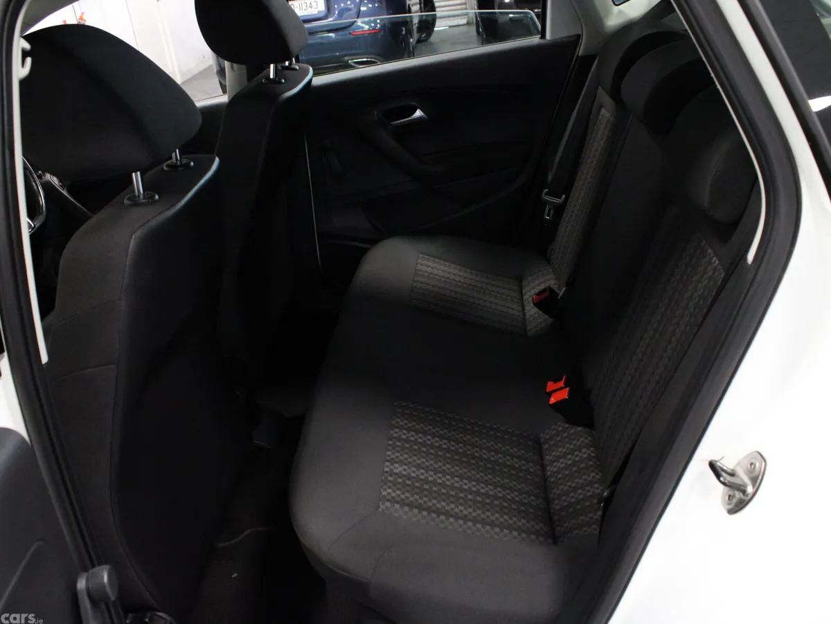 Volkswagen Polo Hatchback, Petrol, 2017, White