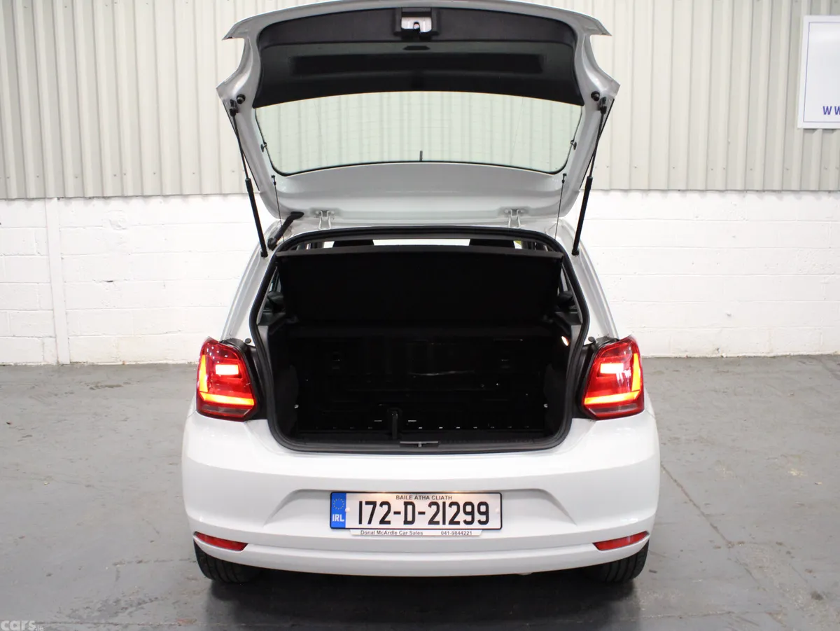 Volkswagen Polo Hatchback, Petrol, 2017, White