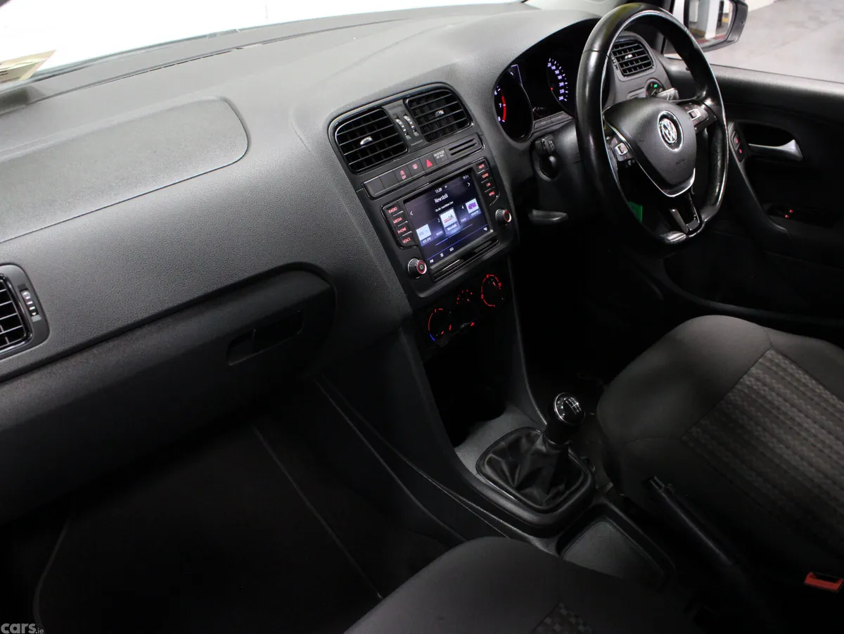 Volkswagen Polo Hatchback, Petrol, 2017, White