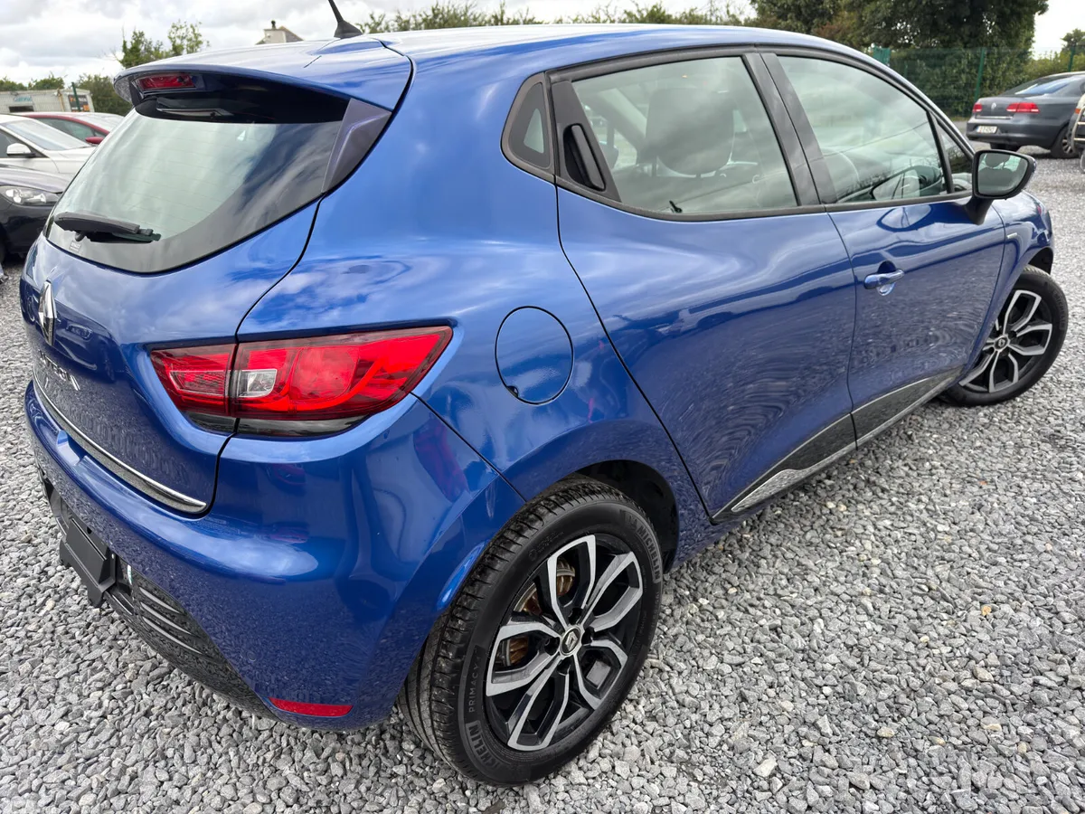 Renault Clio Hatchback, Petrol, 2019, Blue