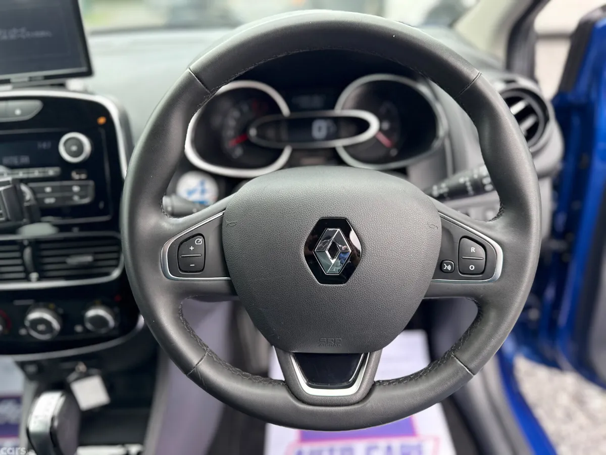 Renault Clio Hatchback, Petrol, 2019, Blue