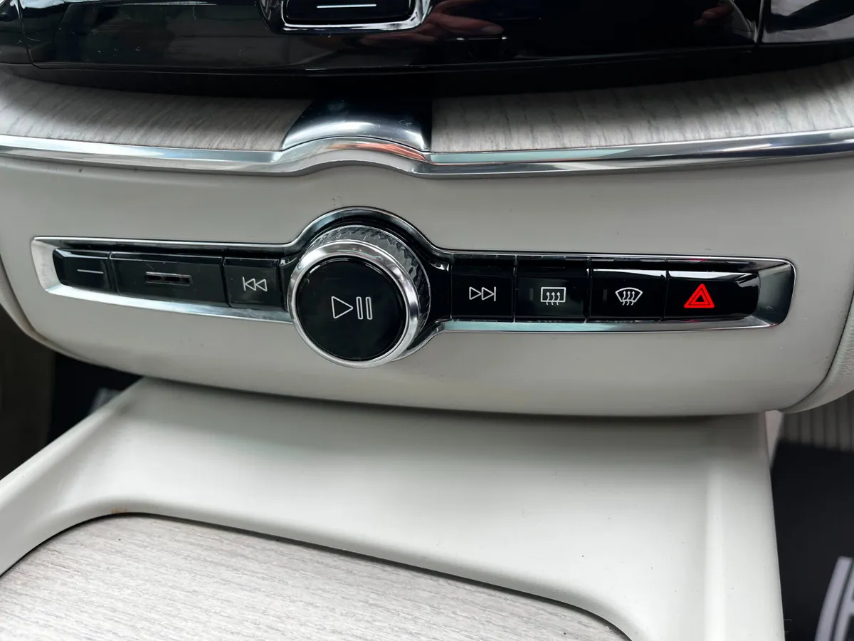Volvo XC60 SUV, Diesel, 2018, White