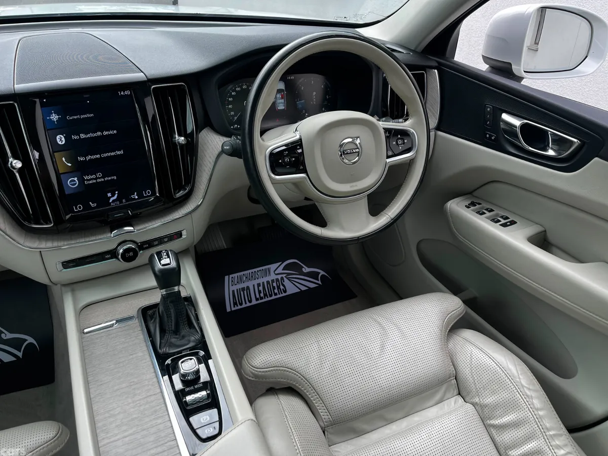 Volvo XC60 SUV, Diesel, 2018, White