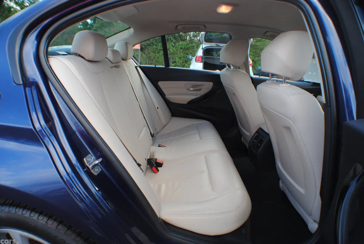 BMW 3-Series Saloon, Diesel, 2016, Blue