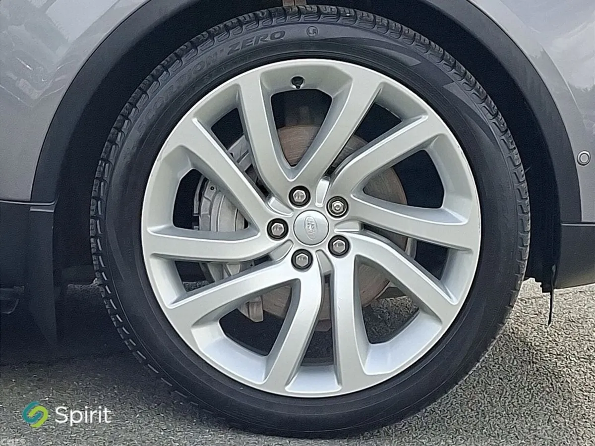 Land Rover Discovery SUV, Diesel, 2023, Grey