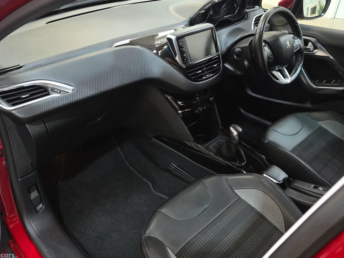 Peugeot 2008 Estate, Petrol, 2019, Red