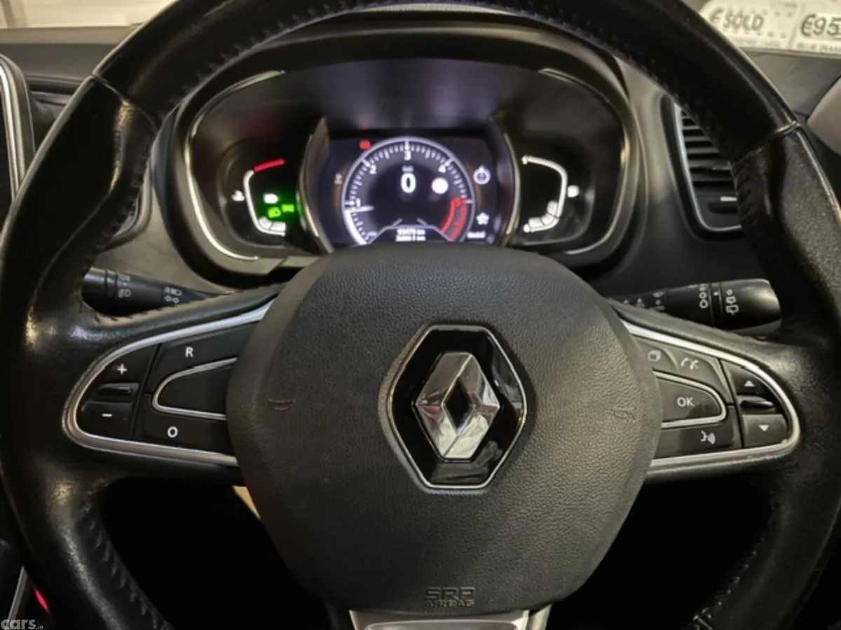 Renault Grand Scenic MPV, Diesel, 2018, Red