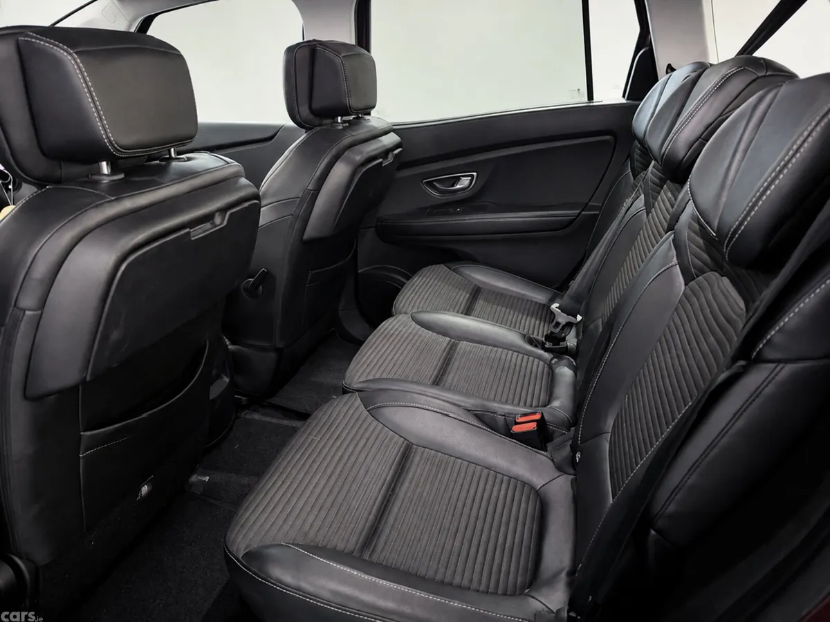 Renault Grand Scenic MPV, Diesel, 2018, Red