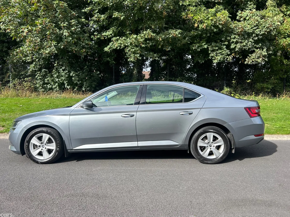 Skoda Superb Saloon, Diesel, 2016, Grey