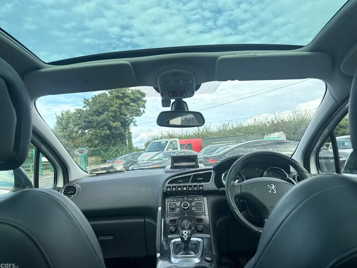 Peugeot 3008 MPV, Diesel Hybrid, 2012, White