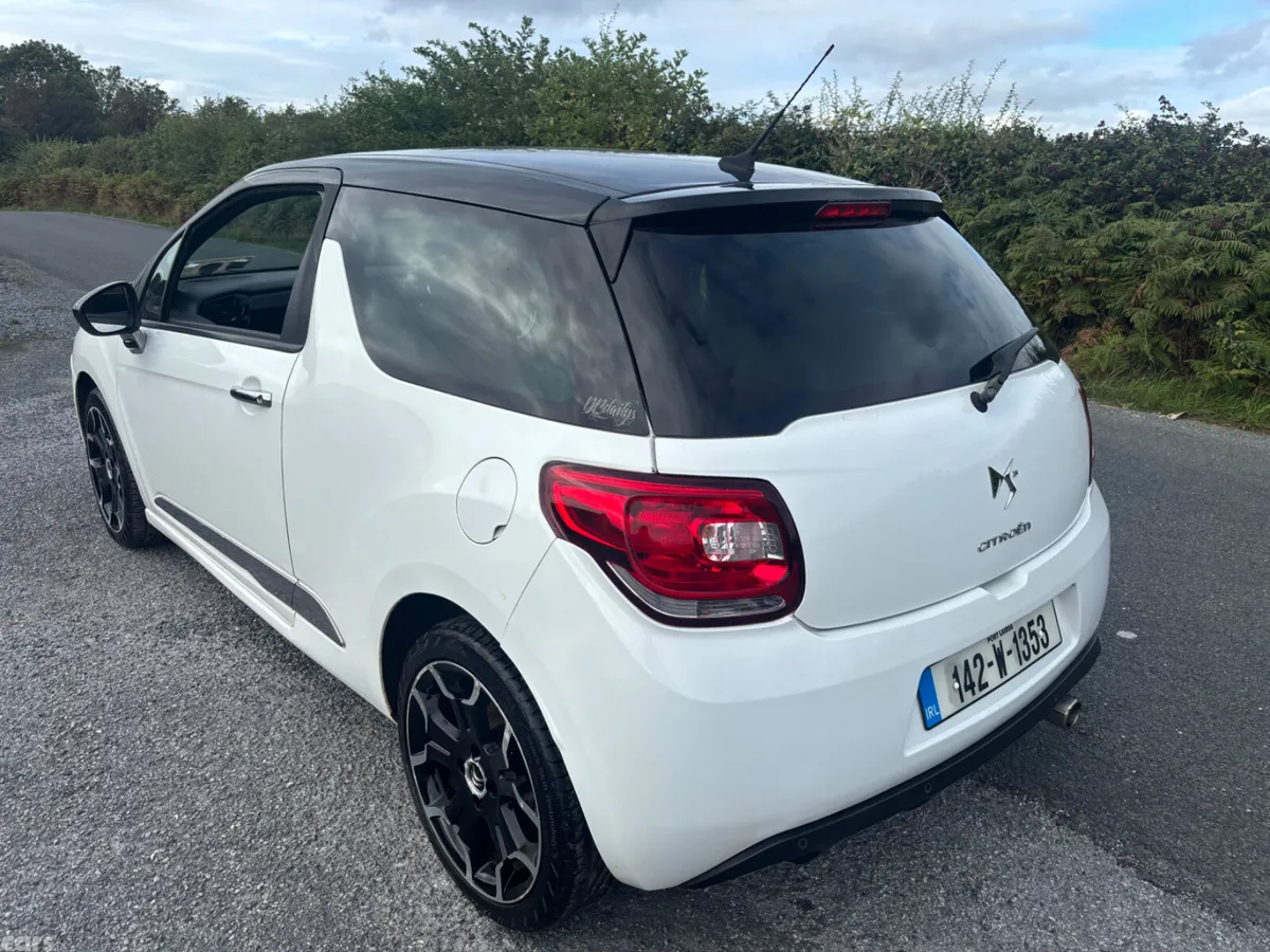 Citroen DS 3 Hatchback, Diesel, 2014, White