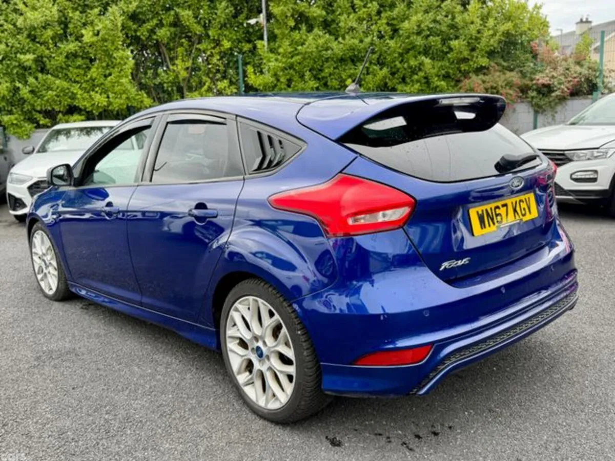 Ford Focus Hatchback, Diesel, 2017, Blue