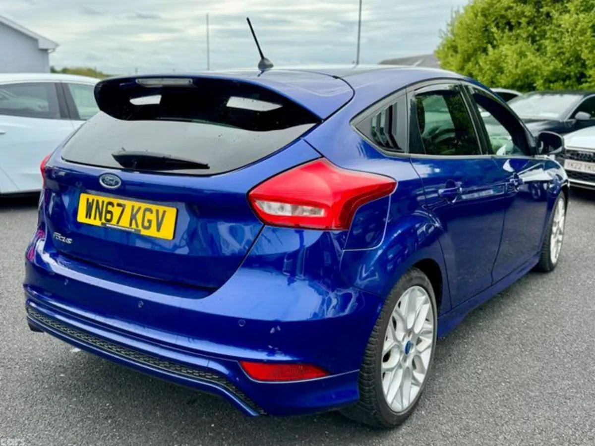 Ford Focus Hatchback, Diesel, 2017, Blue