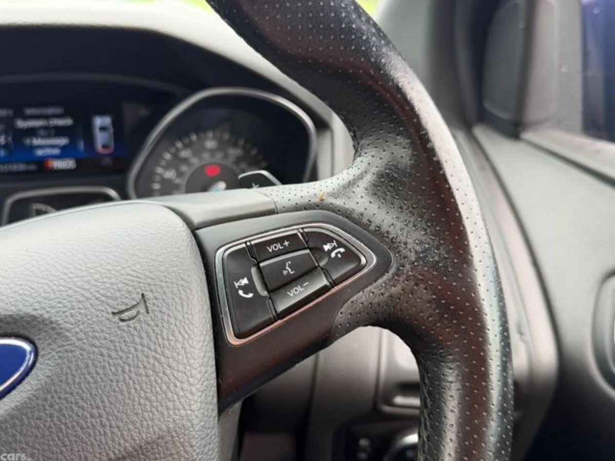 Ford Focus Hatchback, Diesel, 2017, Blue