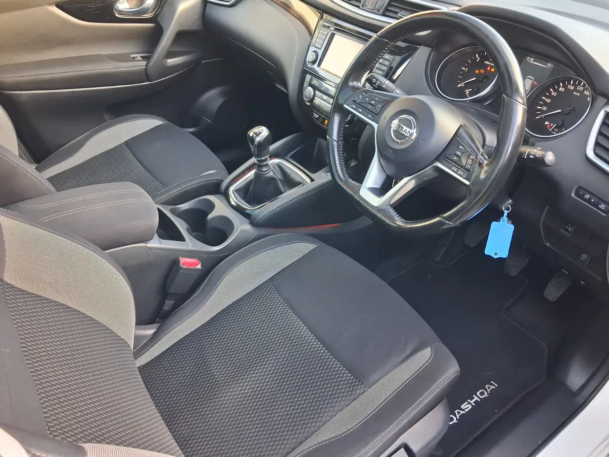 Nissan Qashqai SUV, Diesel, 2017, White
