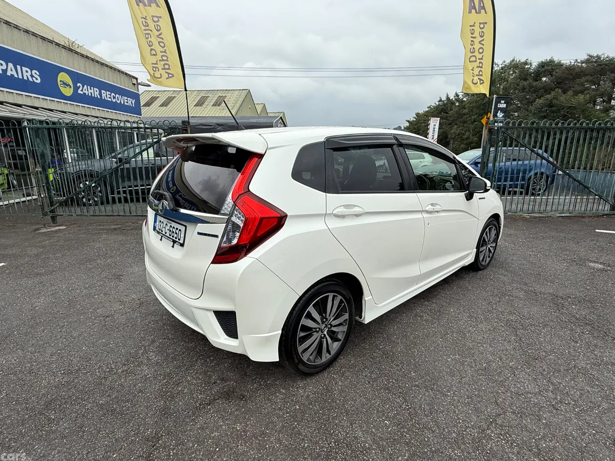 Honda Fit Hatchback, Petrol Hybrid, 2013, White