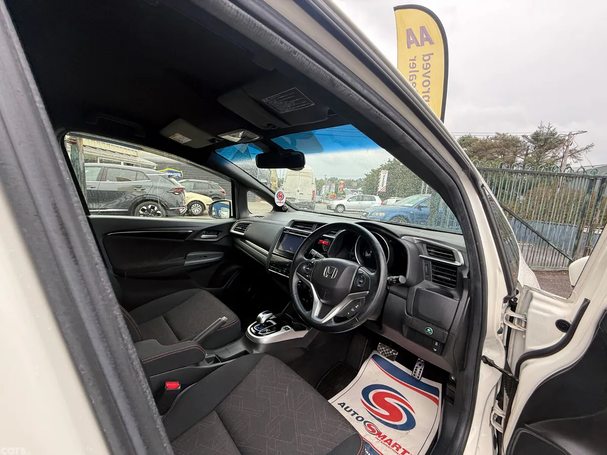 Honda Fit Hatchback, Petrol Hybrid, 2013, White