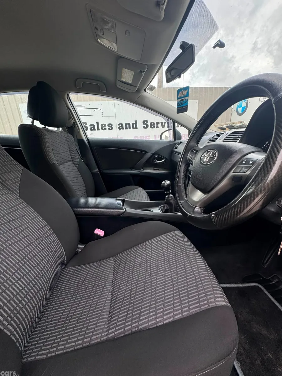 Toyota Avensis Saloon, Diesel, 2011, Black