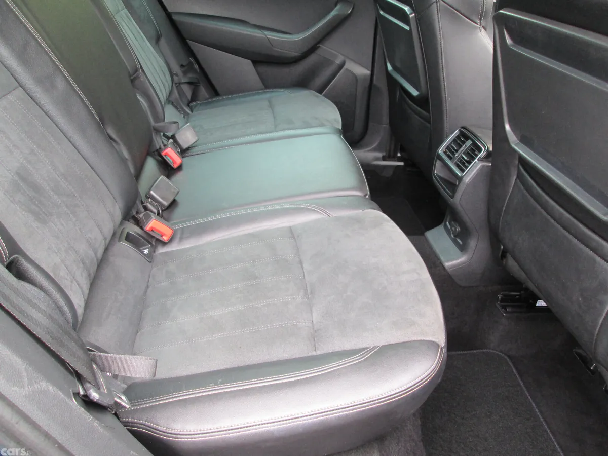 Skoda Karoq SUV, Diesel, 2018, Blue