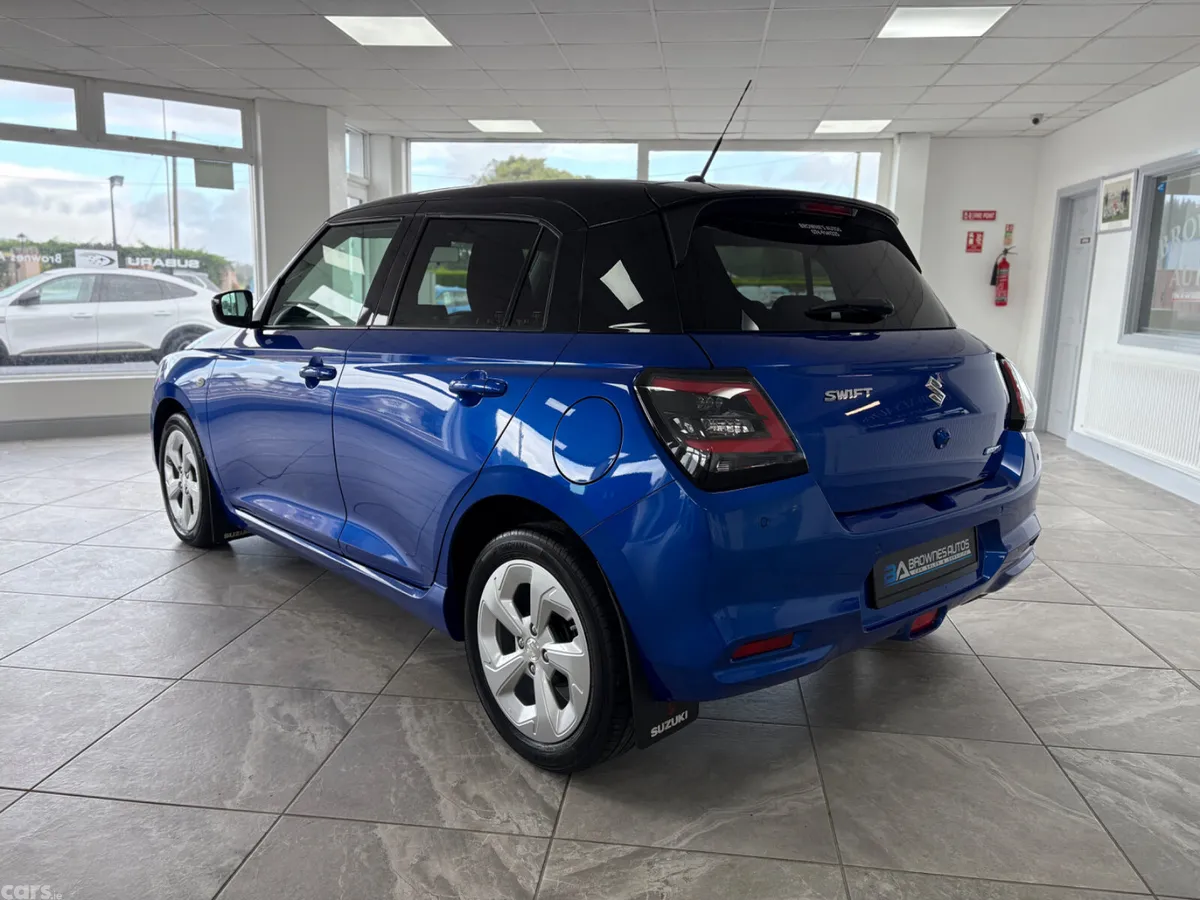 Suzuki Swift Hatchback, Petrol Hybrid, 2024, Blue