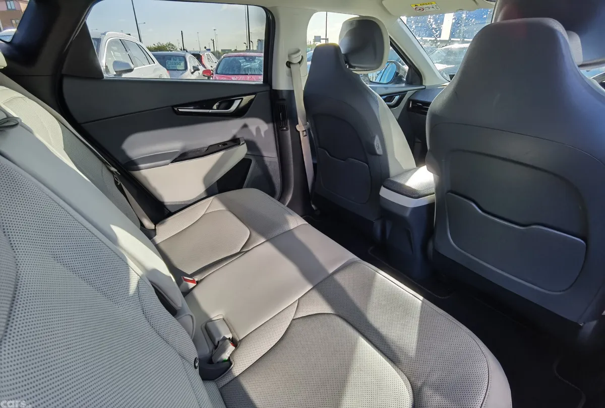 Kia EV6 Hatchback, Electric, 2023, Black