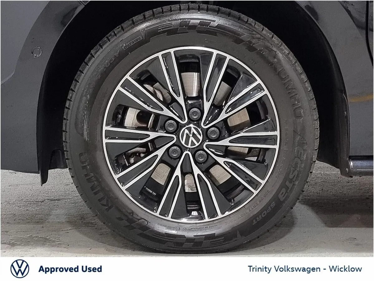 Volkswagen Multivan MPV, Petrol Plug-in Hybrid, 2025, Black