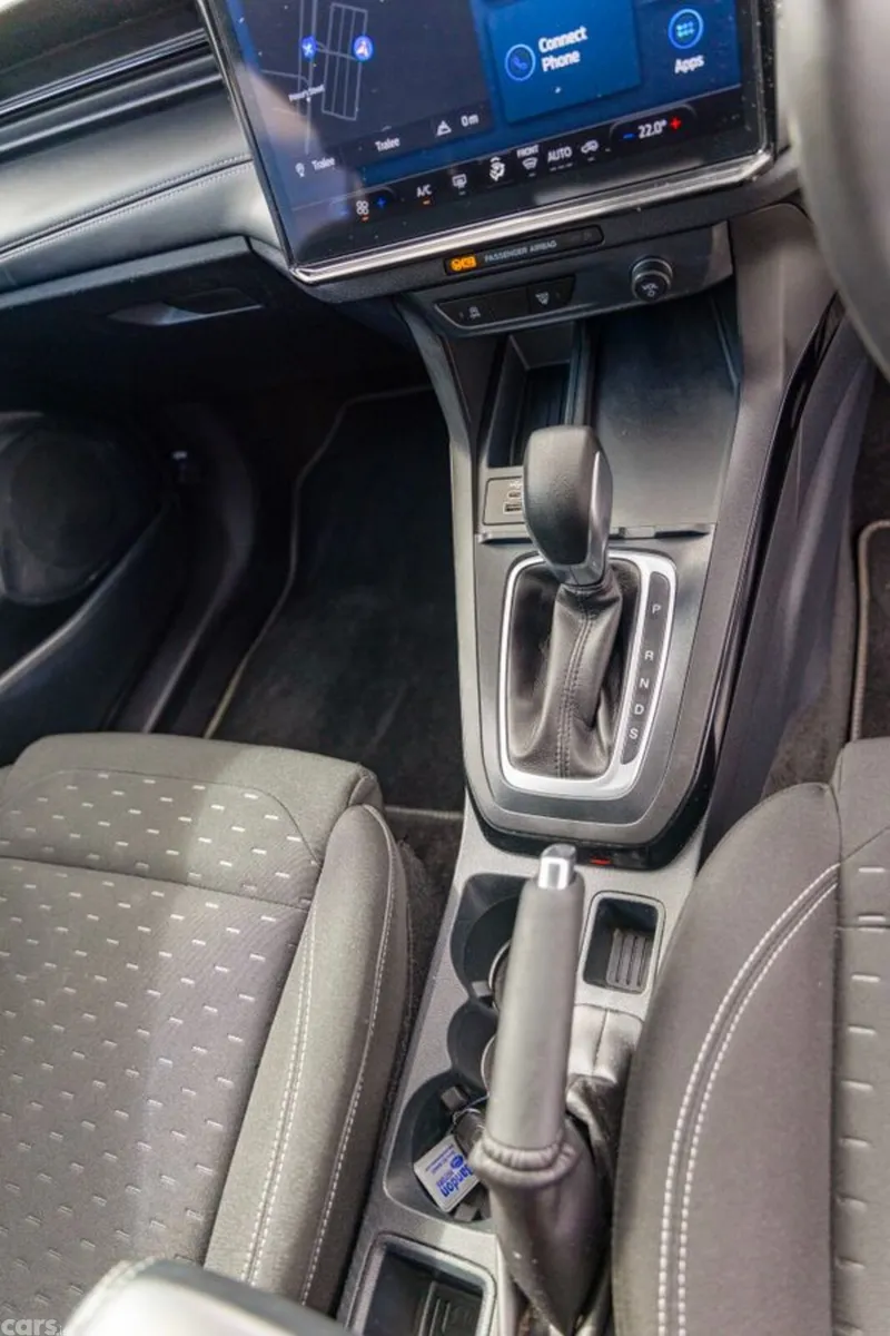 Ford Puma MPV, Petrol Hybrid, 2024, White