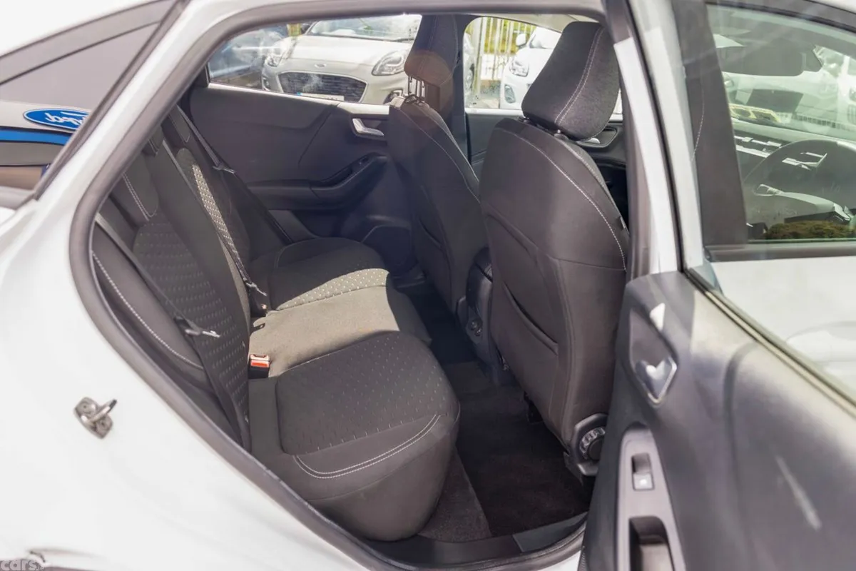 Ford Puma MPV, Petrol Hybrid, 2024, White