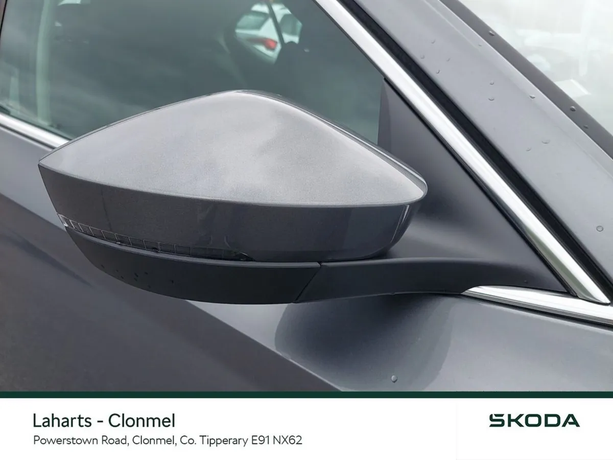 Skoda Octavia Saloon, Diesel, 2026, Grey