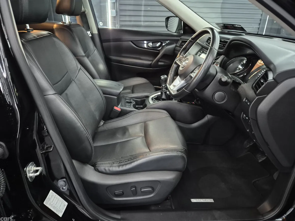 Nissan X-Trail SUV, Diesel, 2020, Black